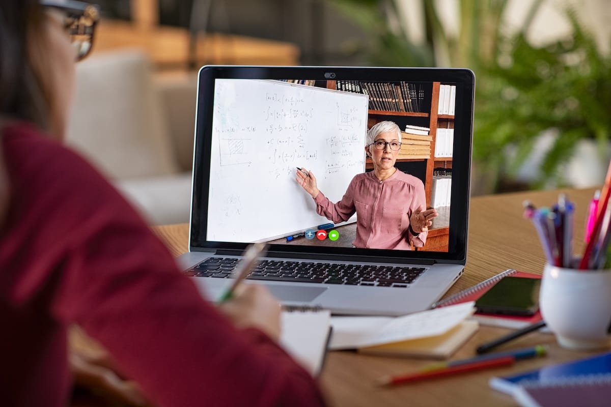 Cómo aprovechar los cursos gratuitos de Datahack para impulsar tu carrera